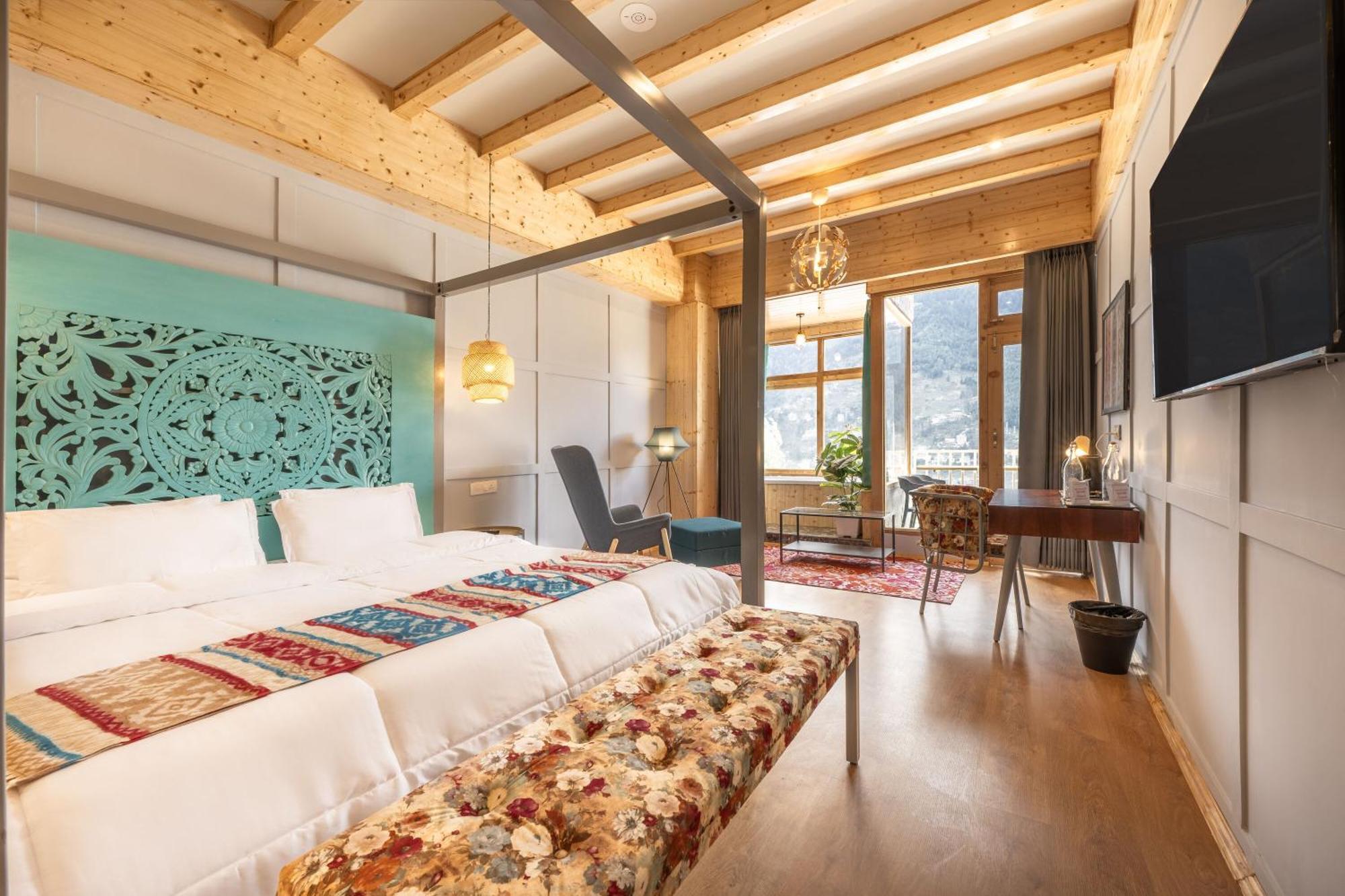 Отель Echor Himalayan Heights Luxe Manali Экстерьер фото