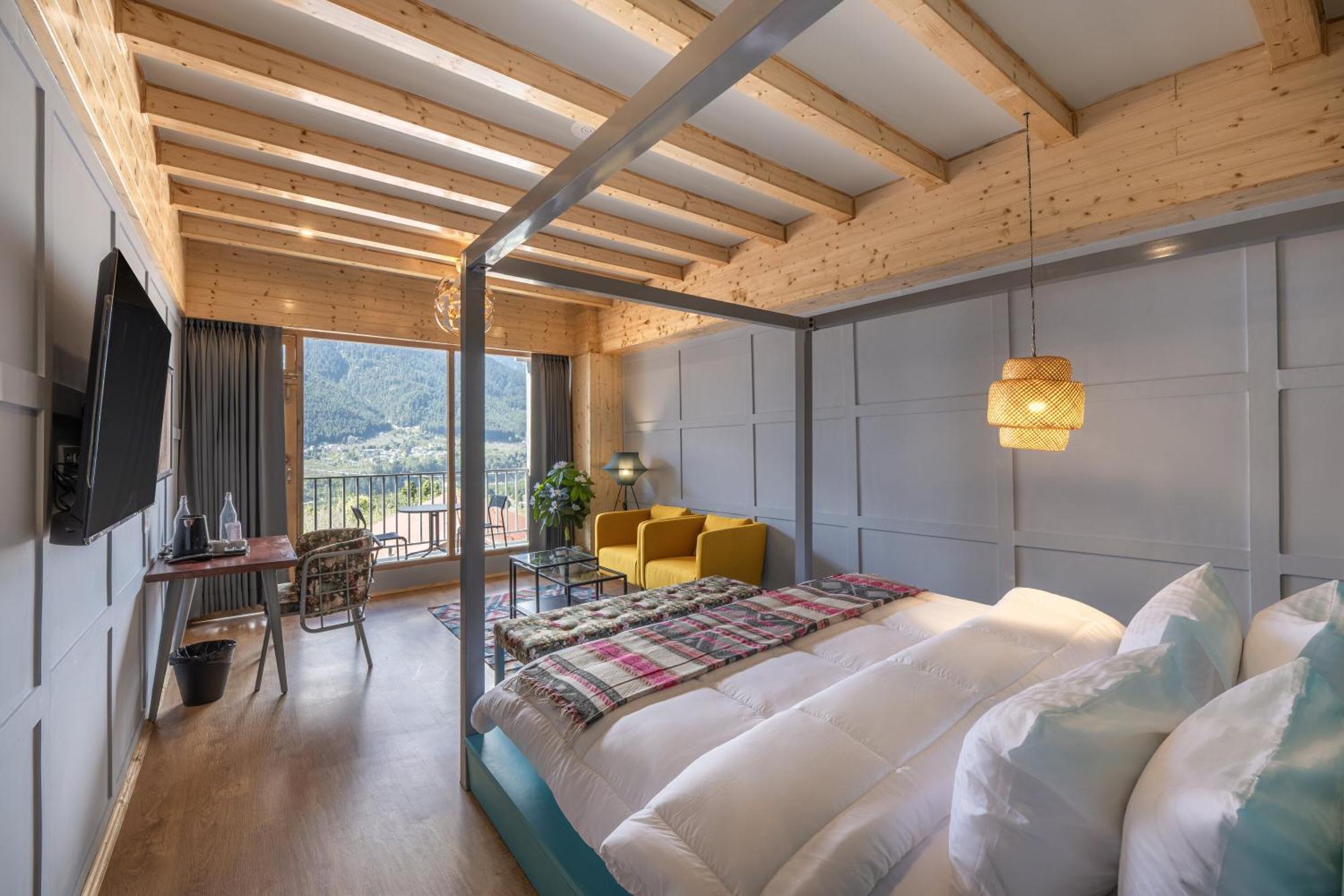 Отель Echor Himalayan Heights Luxe Manali Экстерьер фото