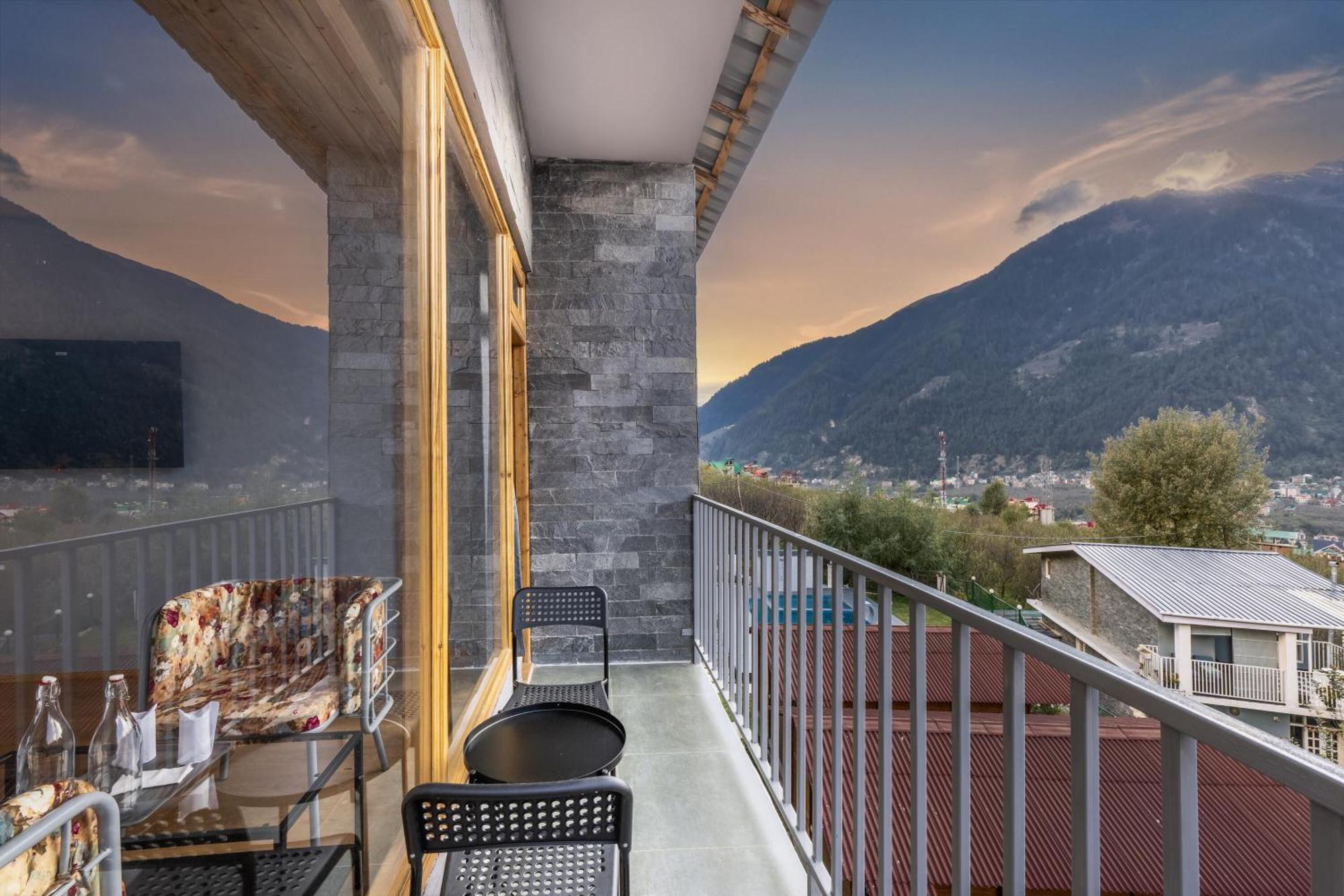 Отель Echor Himalayan Heights Luxe Manali Экстерьер фото