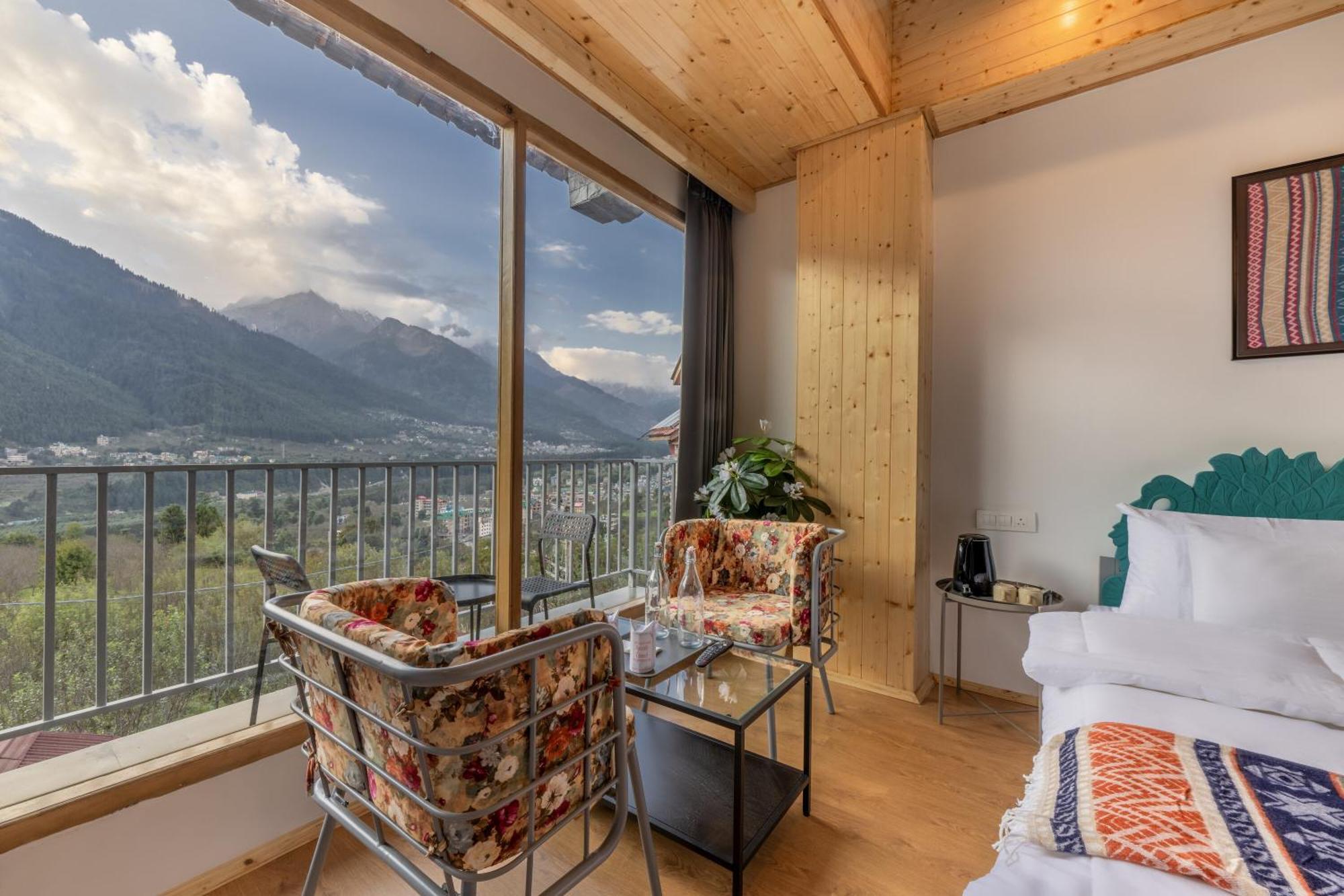 Отель Echor Himalayan Heights Luxe Manali Экстерьер фото