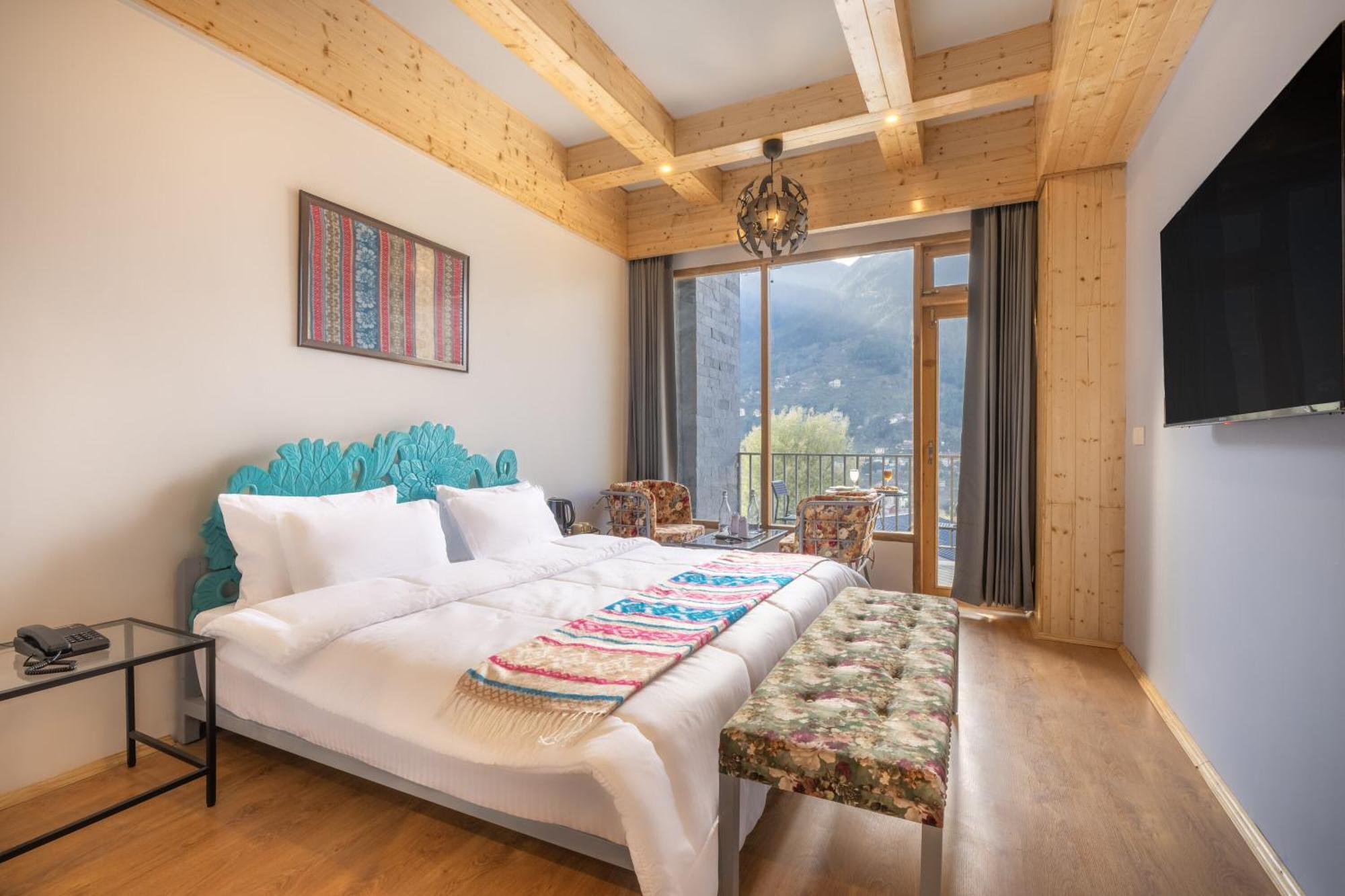Отель Echor Himalayan Heights Luxe Manali Экстерьер фото
