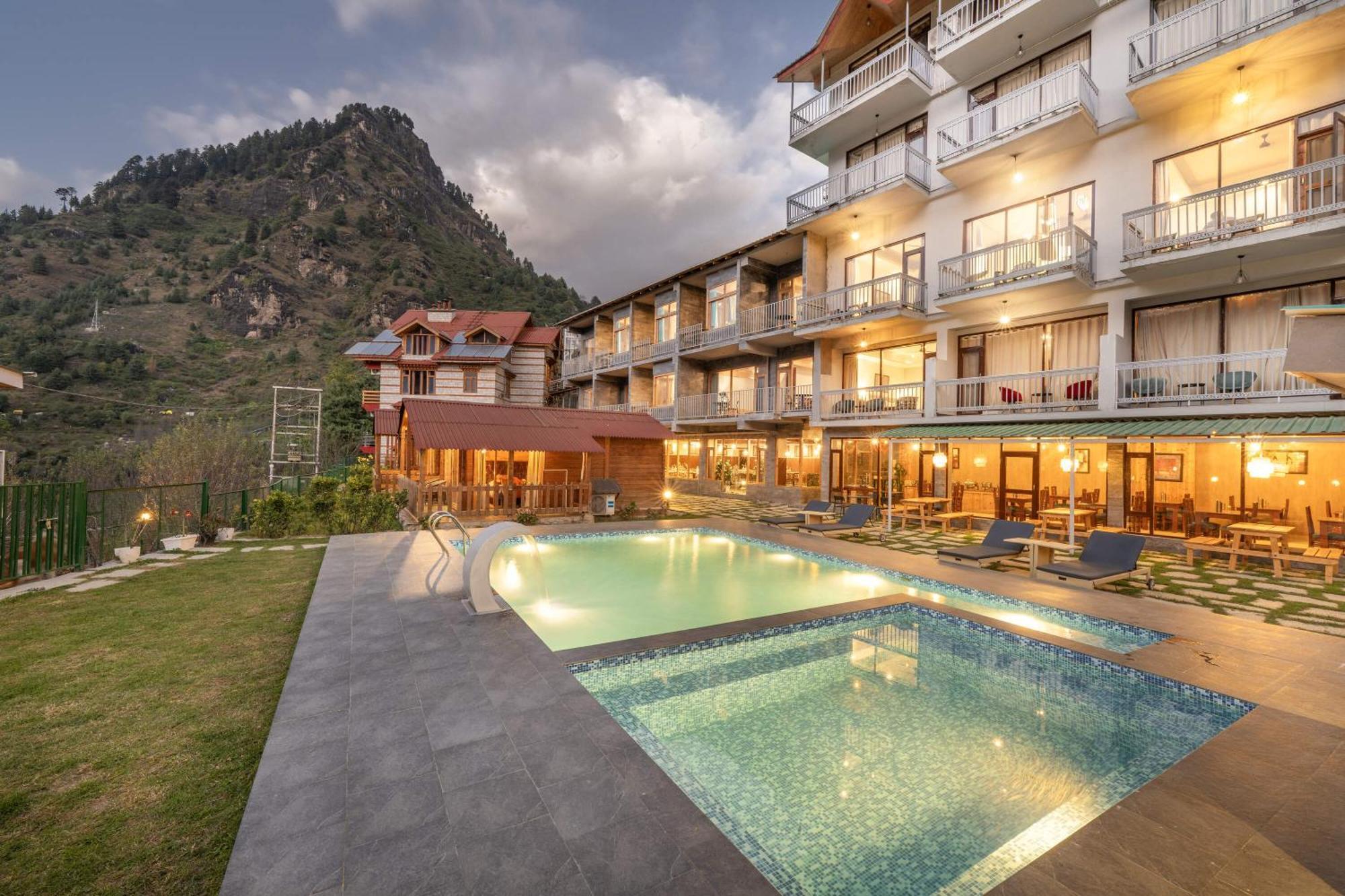 Отель Echor Himalayan Heights Luxe Manali Экстерьер фото