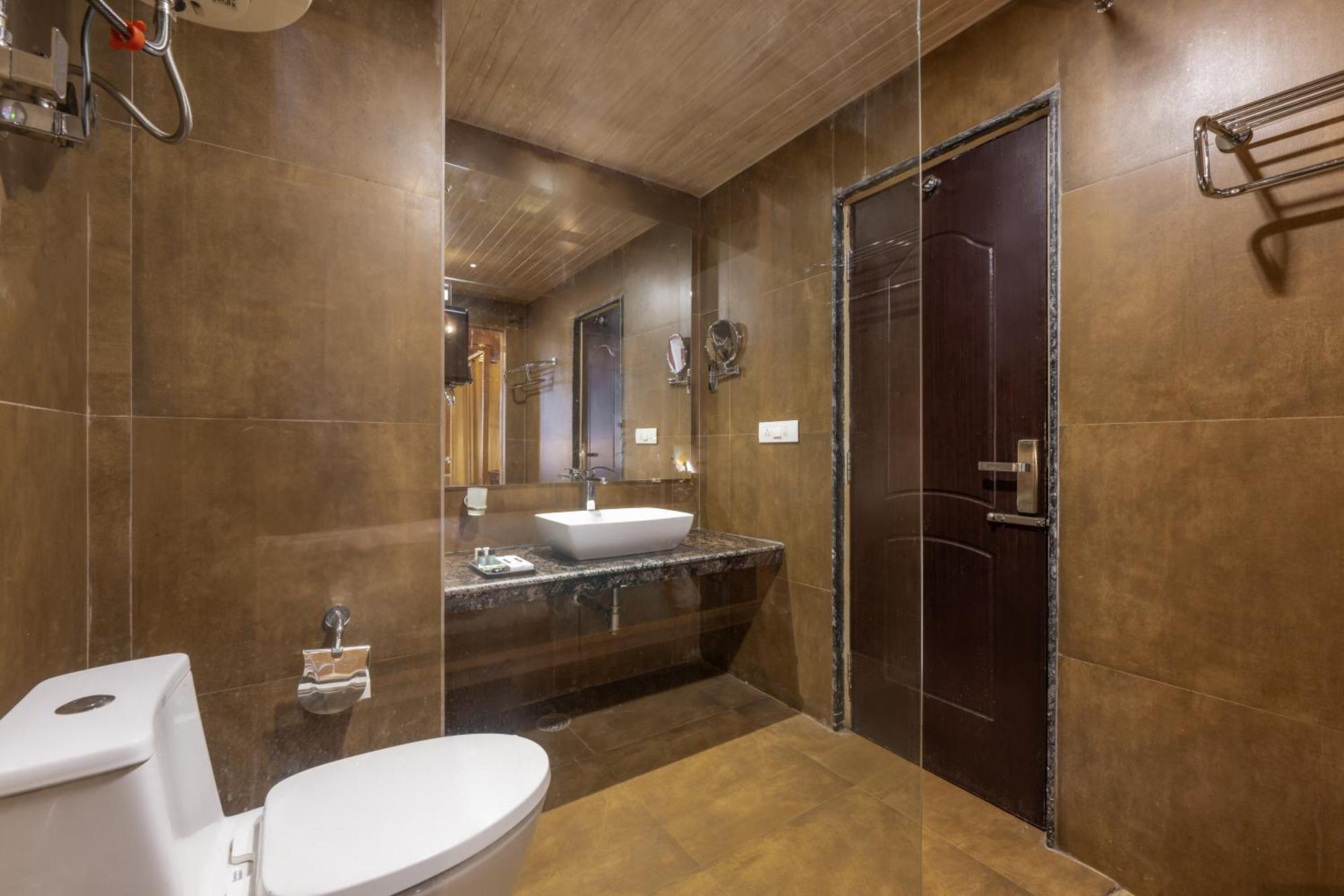 Отель Echor Himalayan Heights Luxe Manali Экстерьер фото