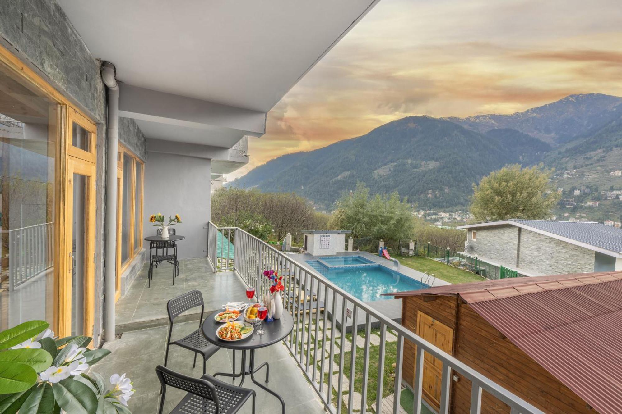Отель Echor Himalayan Heights Luxe Manali Экстерьер фото