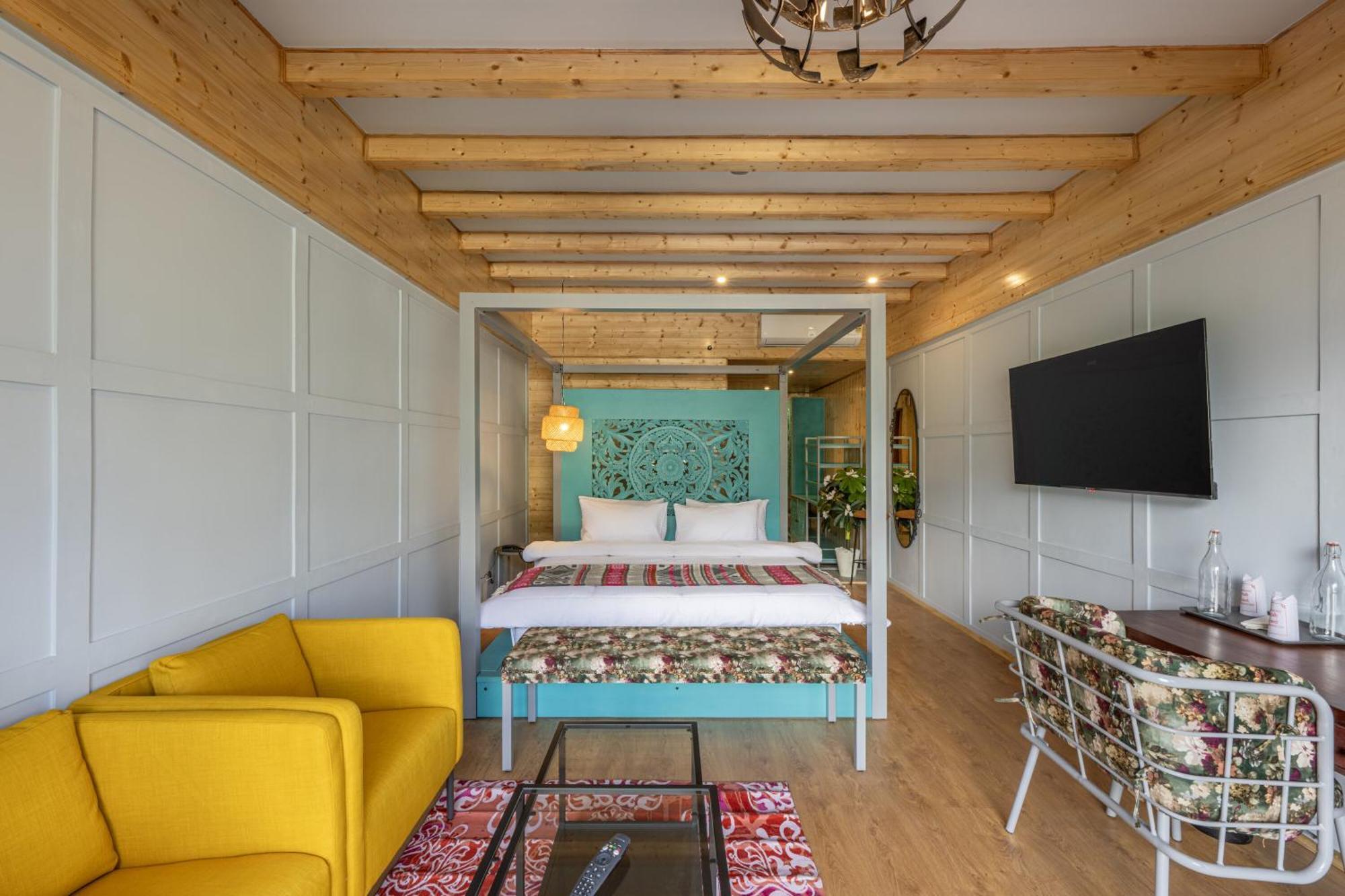 Отель Echor Himalayan Heights Luxe Manali Экстерьер фото